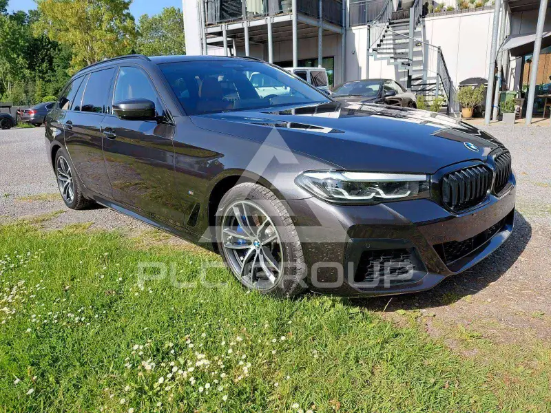 2021 BMW 530