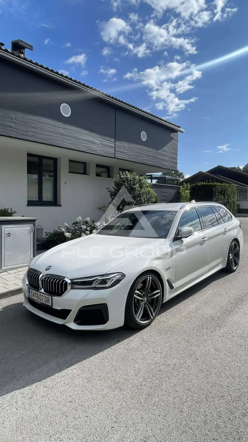 2021 BMW 530