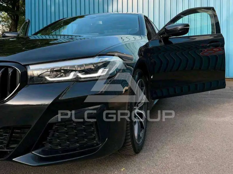 2021 BMW 530