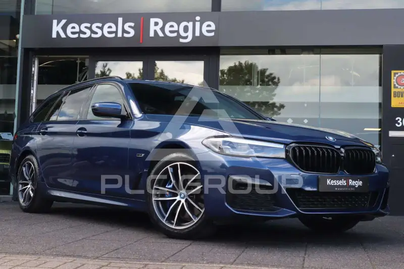 2021 BMW 530