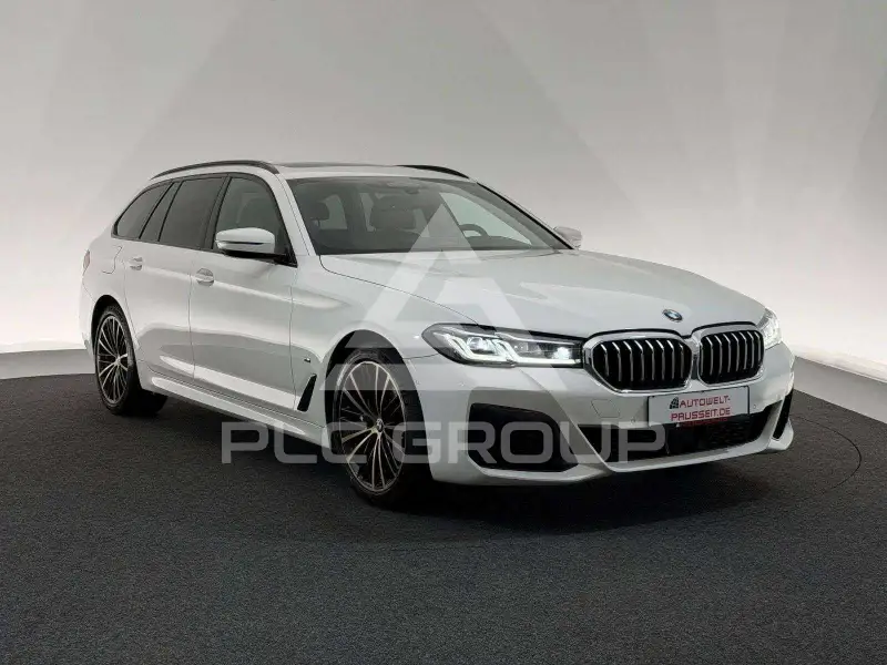 2021 BMW 530