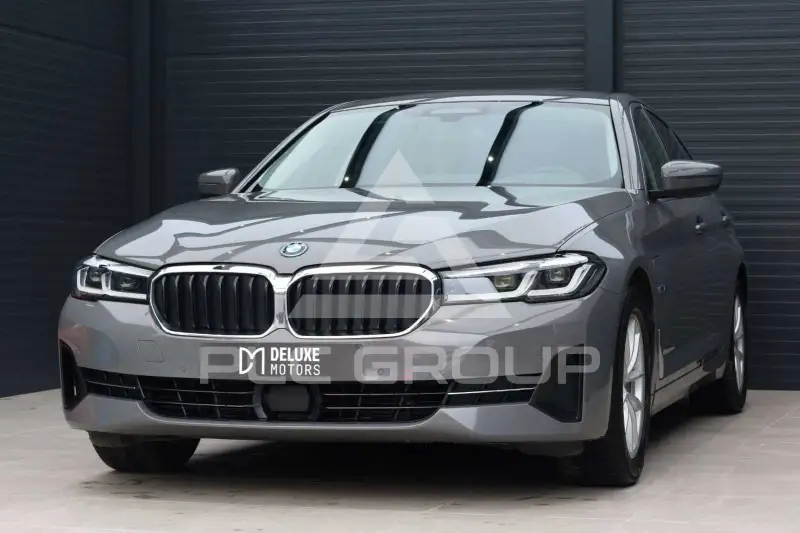2021 BMW 530