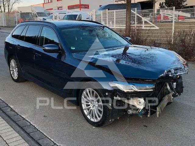 2021 BMW 530