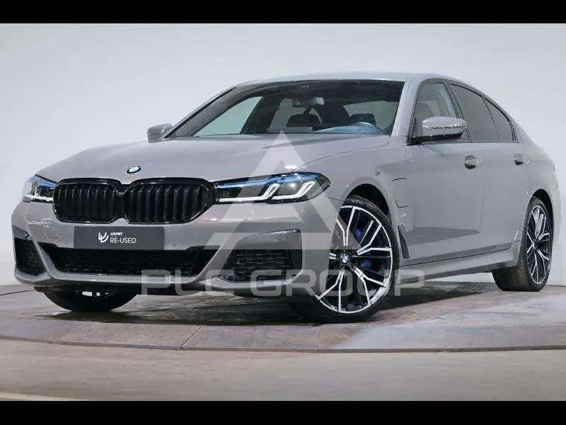 2021 BMW 530