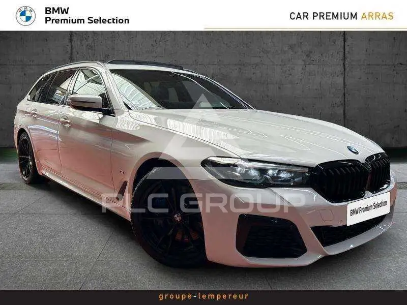 2021 BMW 530
