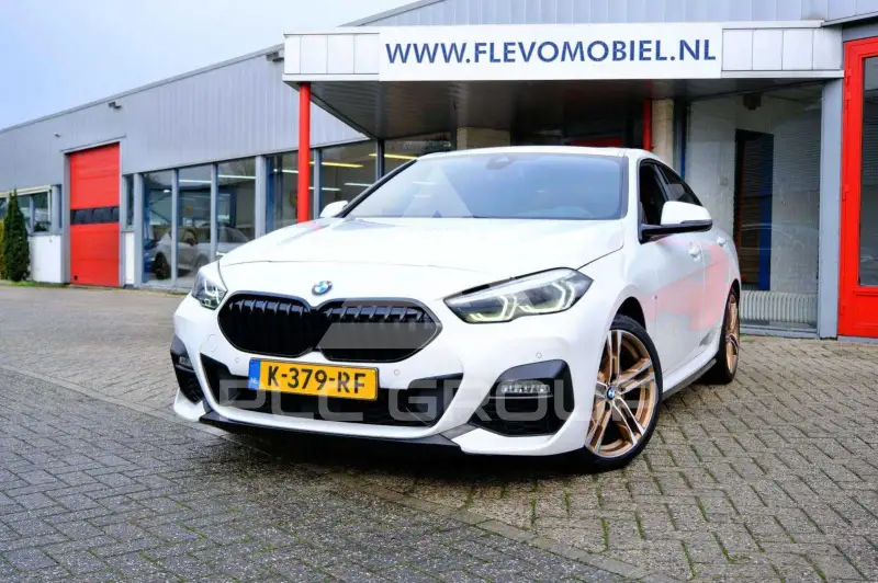 2021 BMW 218