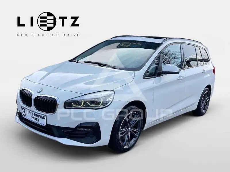 2021 BMW 218