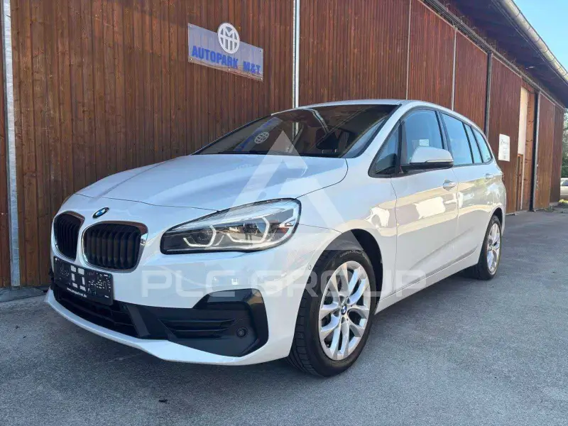 2021 BMW 218