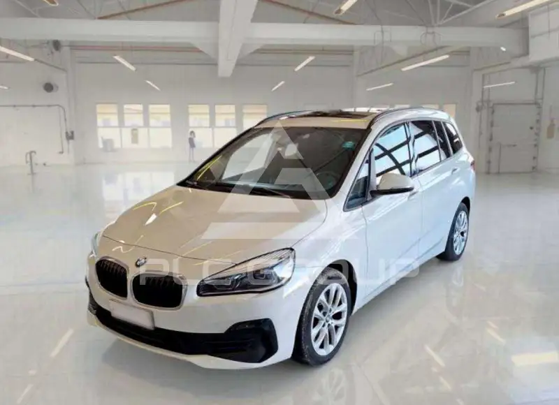 2021 BMW 218