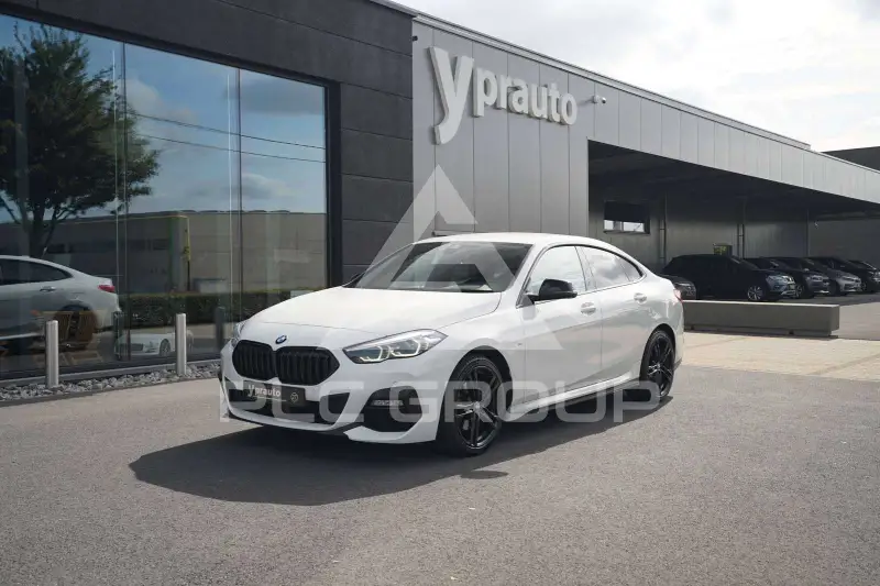 2021 BMW 218