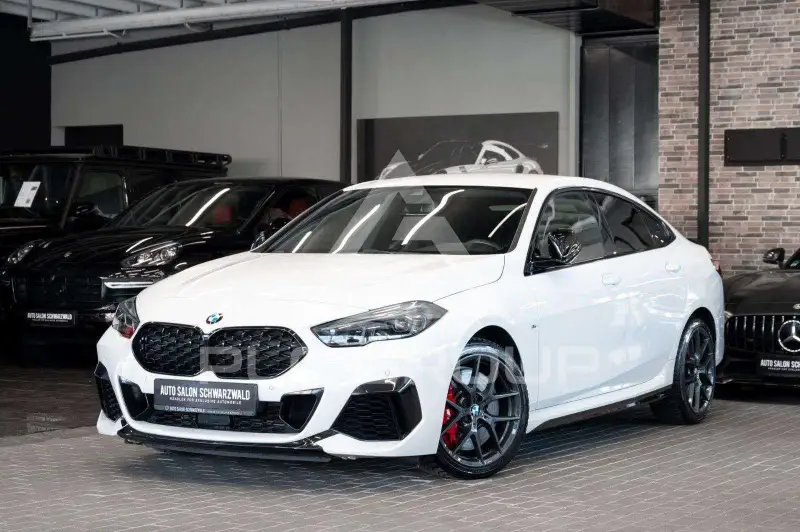 2021 BMW 235
