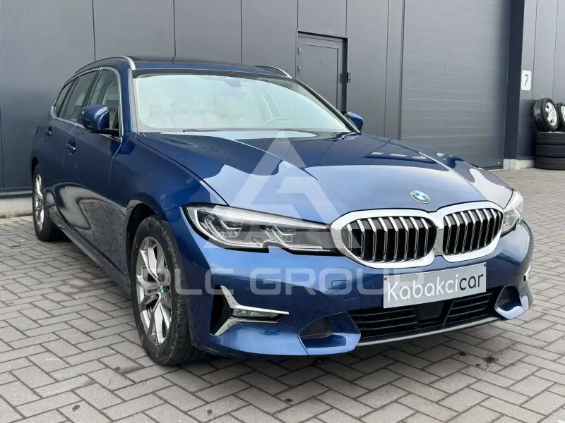 2021 BMW 320