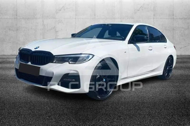 2021 BMW 320