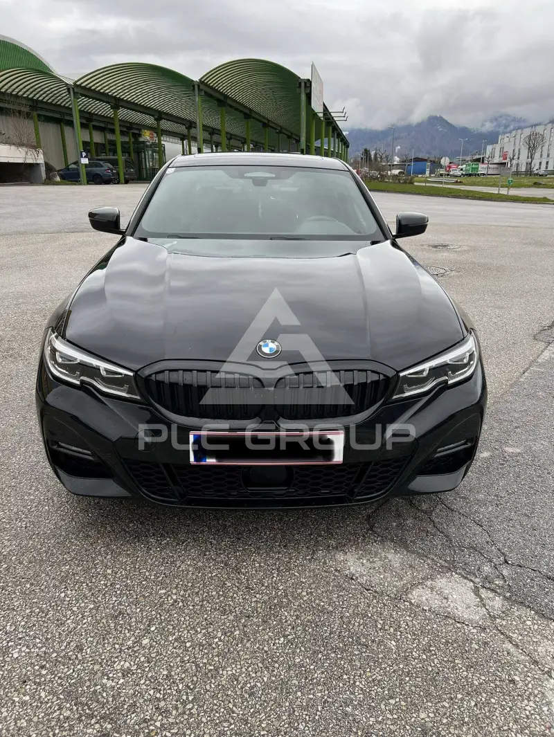 2021 BMW 320