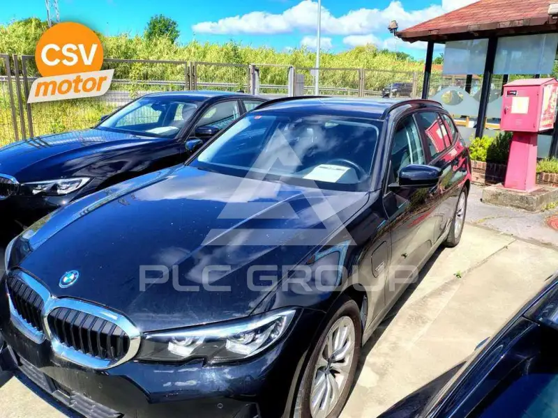 2021 BMW 320