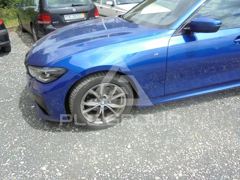 2021 BMW 320