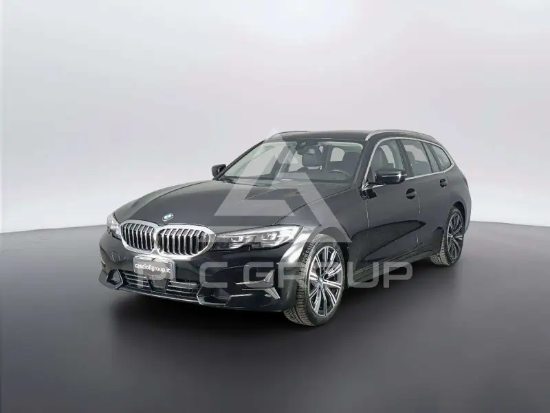 2021 BMW 320