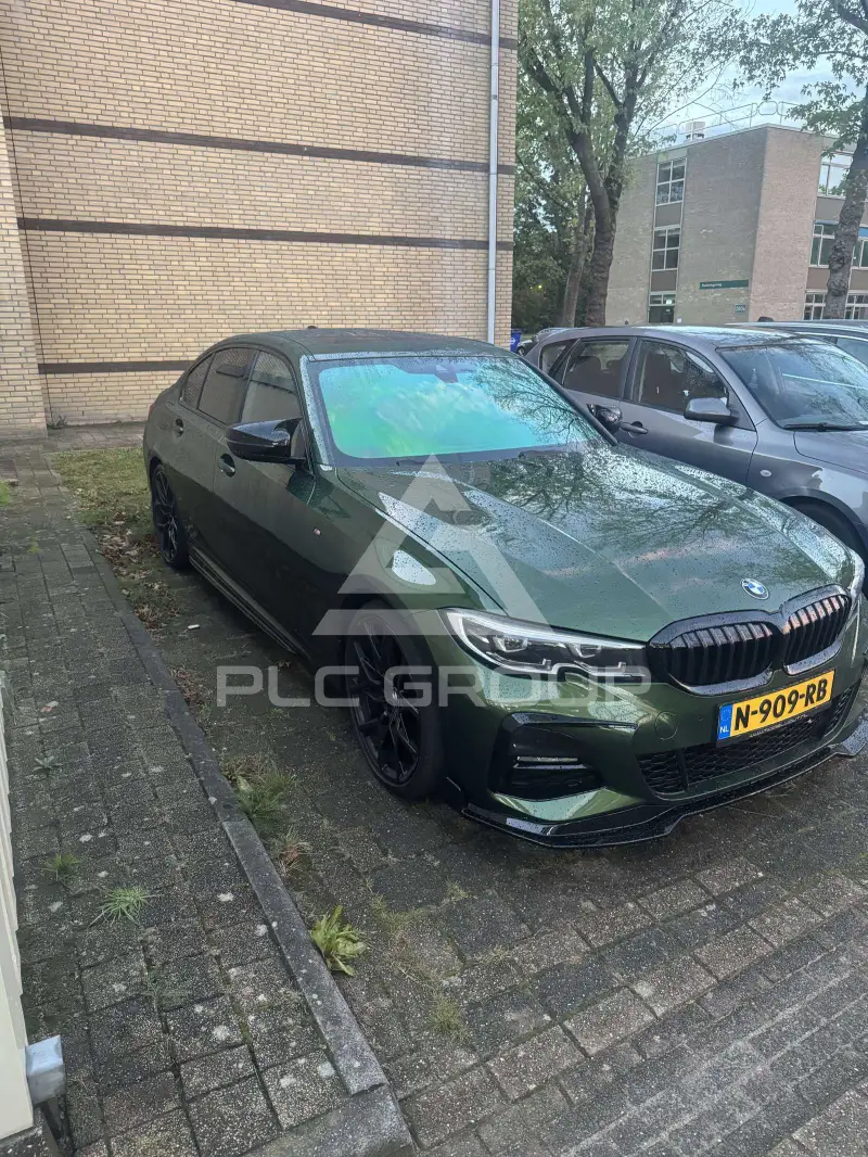 2021 BMW 320