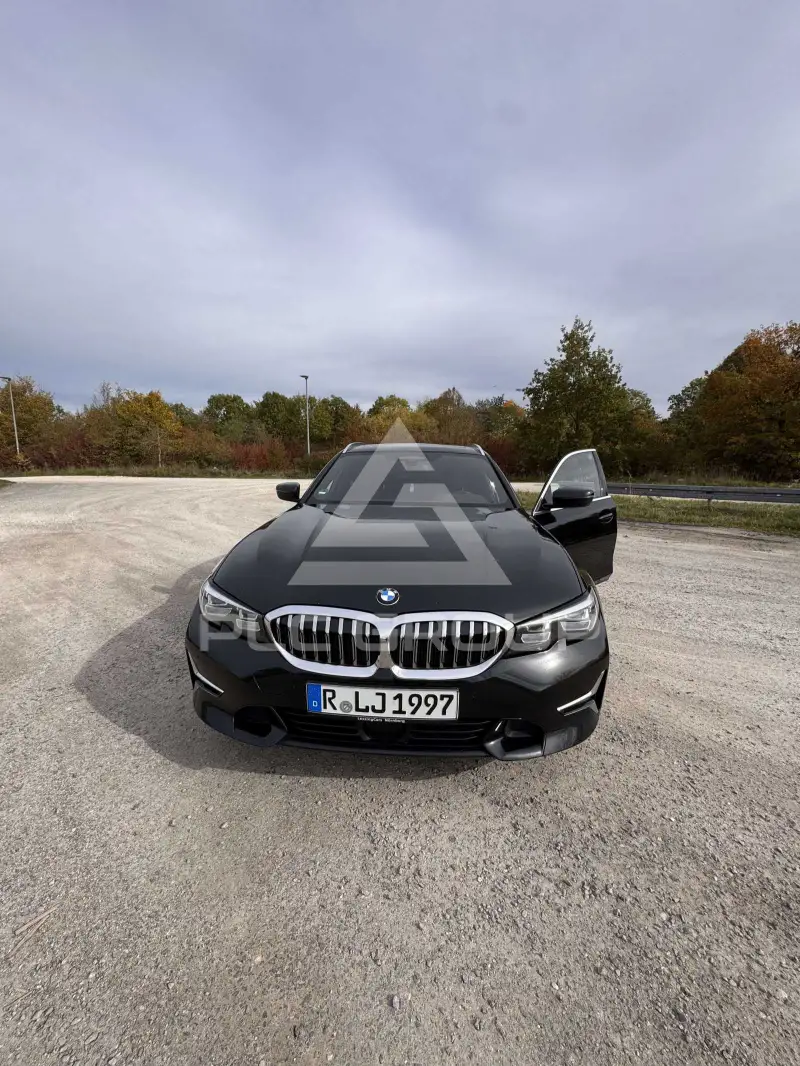 2021 BMW 320