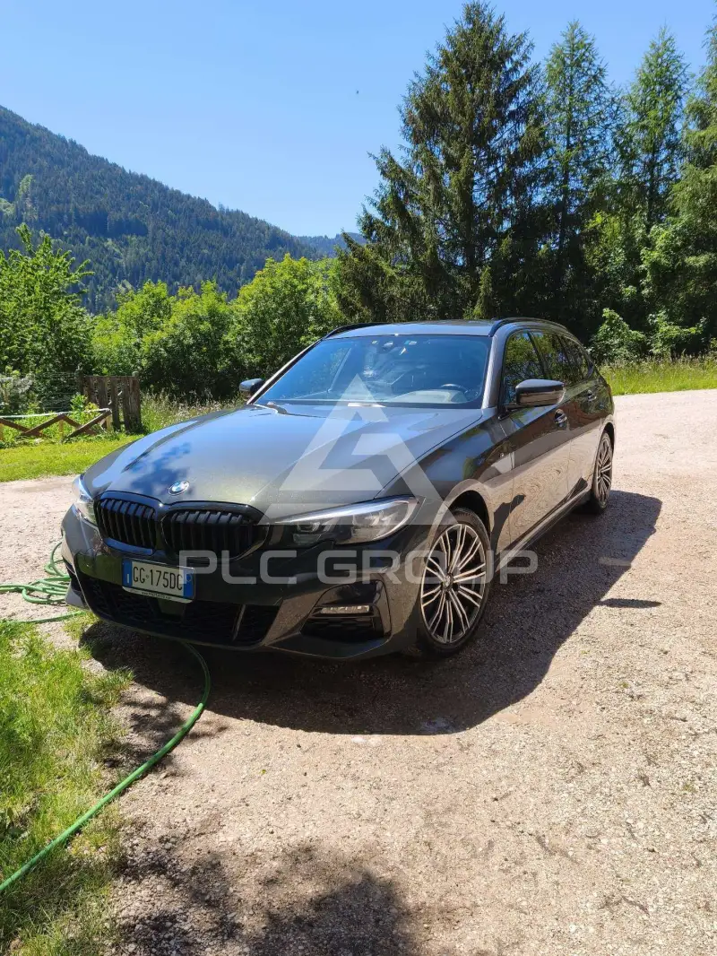 2021 BMW 320