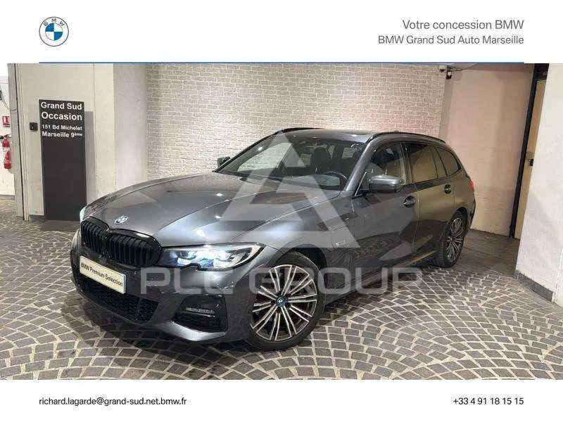 2021 BMW 320