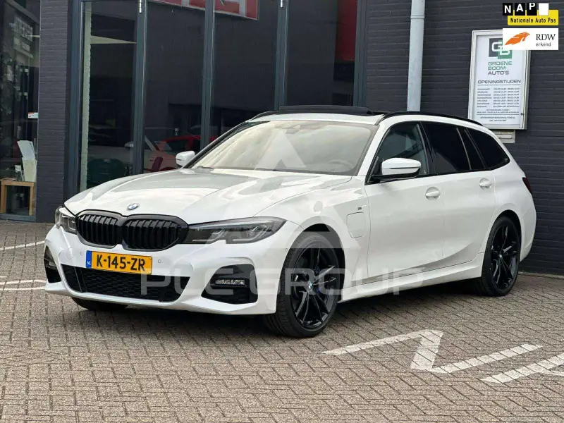2021 BMW 330