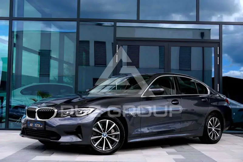 2021 BMW 330