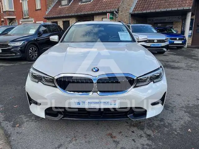 2021 BMW 330