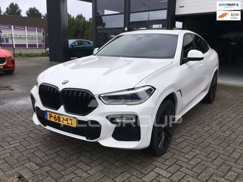 2021 BMW X6