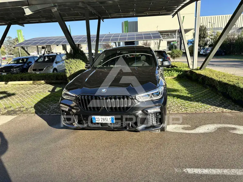 2021 BMW X6