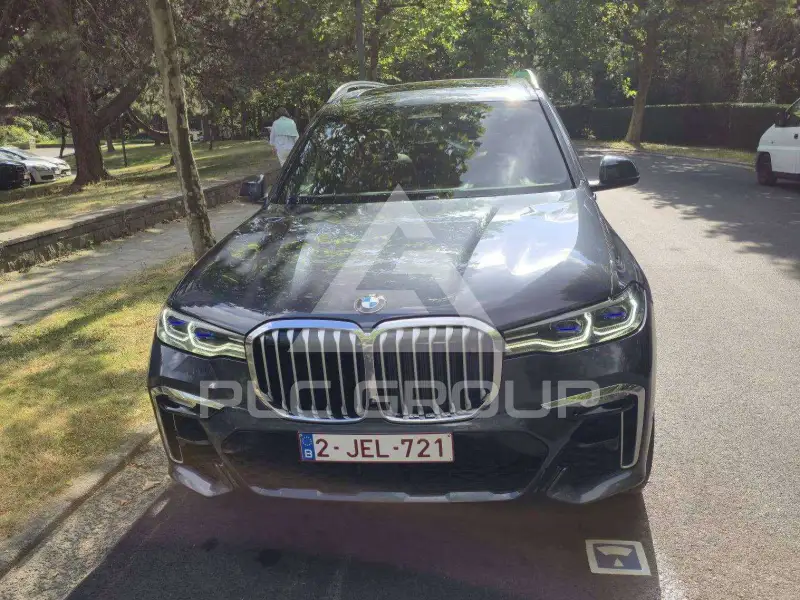 2021 BMW X7