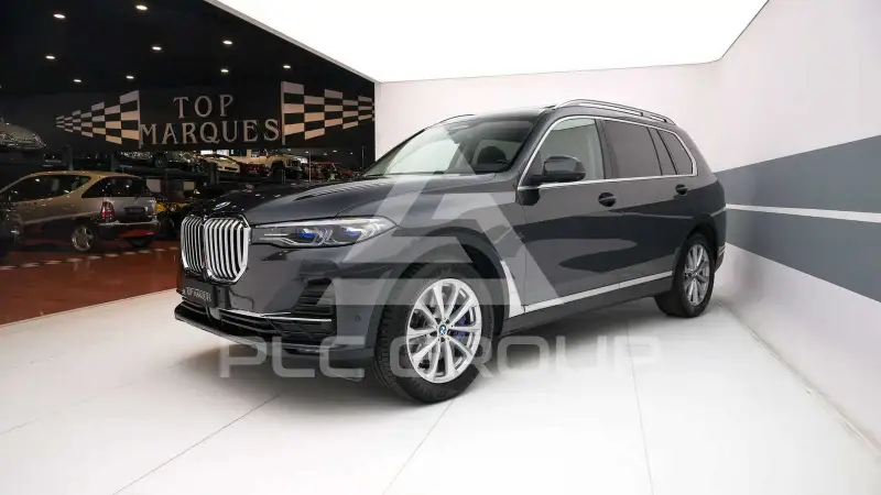 2021 BMW X7