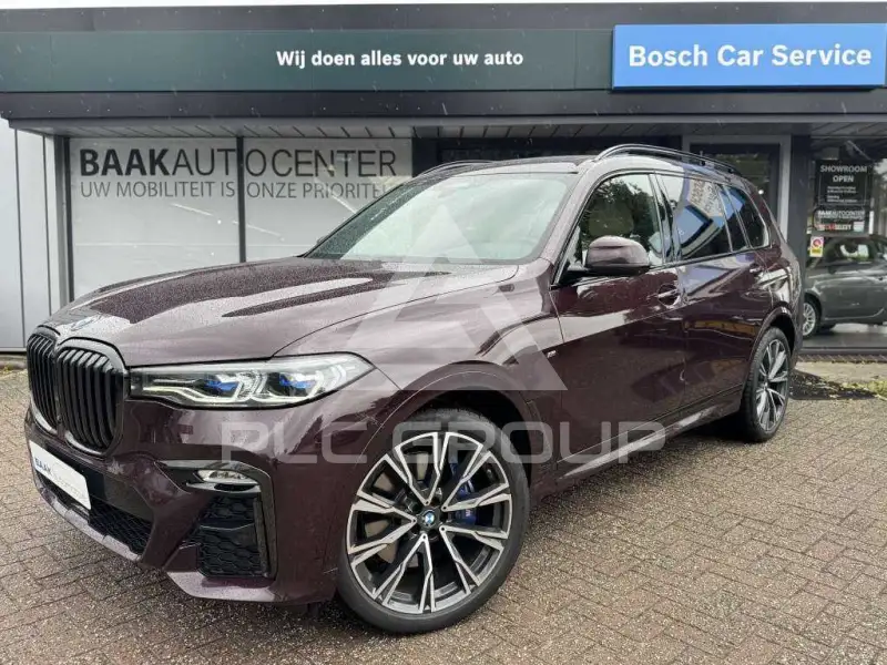 2021 BMW X7