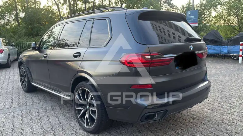 2021 BMW X7