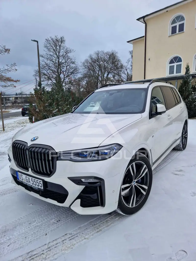2021 BMW X7