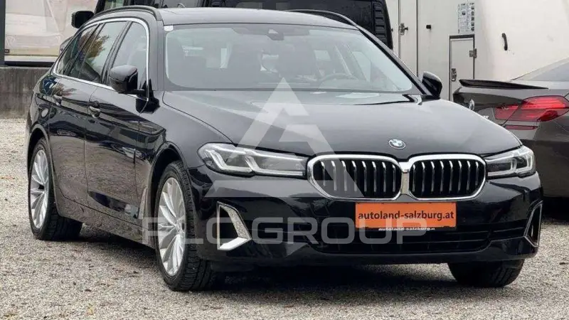 2021 BMW 520