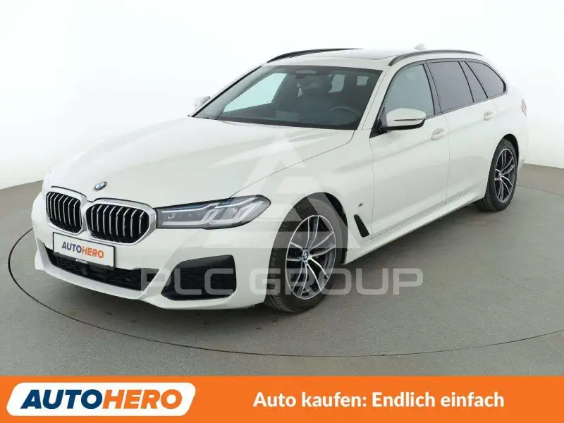 2021 BMW 520