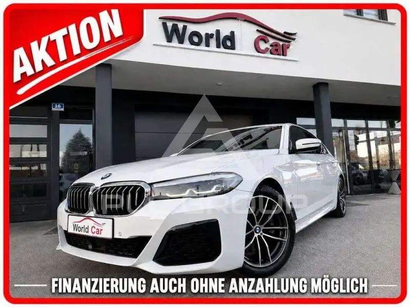 2021 BMW 520