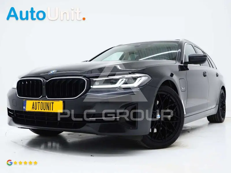 2021 BMW 520