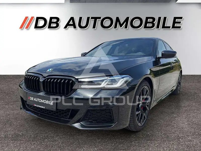 2021 BMW 520