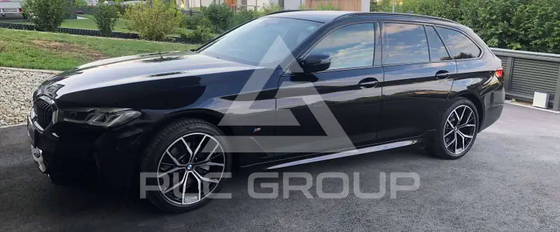 2021 BMW 520