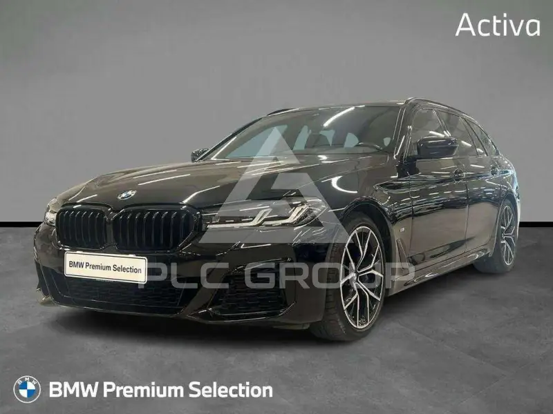 2021 BMW 520