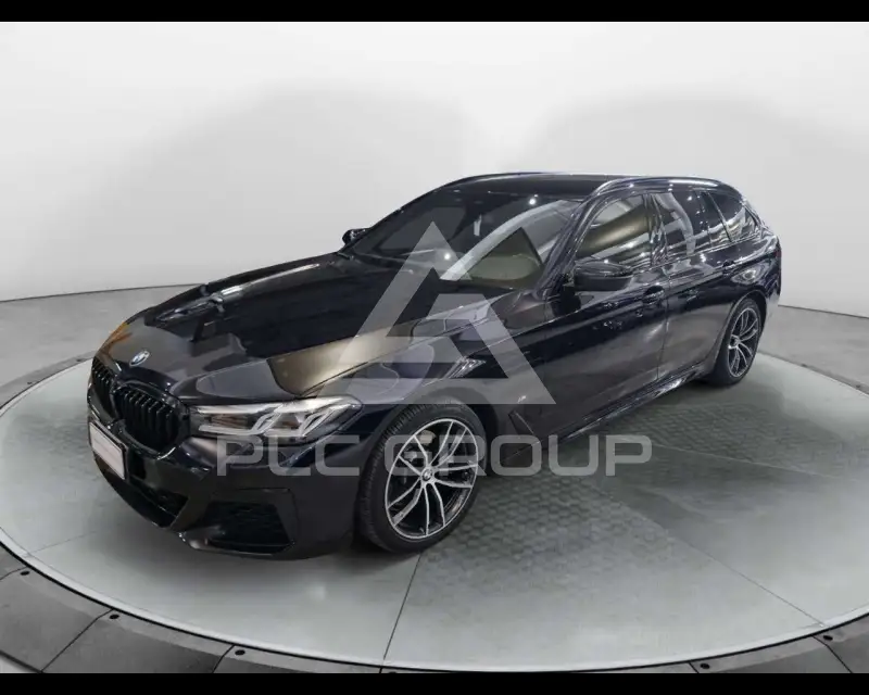 2021 BMW 520