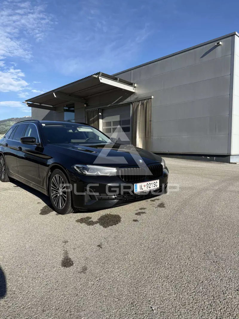 2021 BMW 520