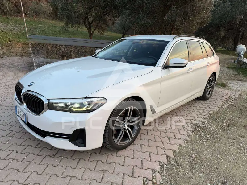 2021 BMW 520