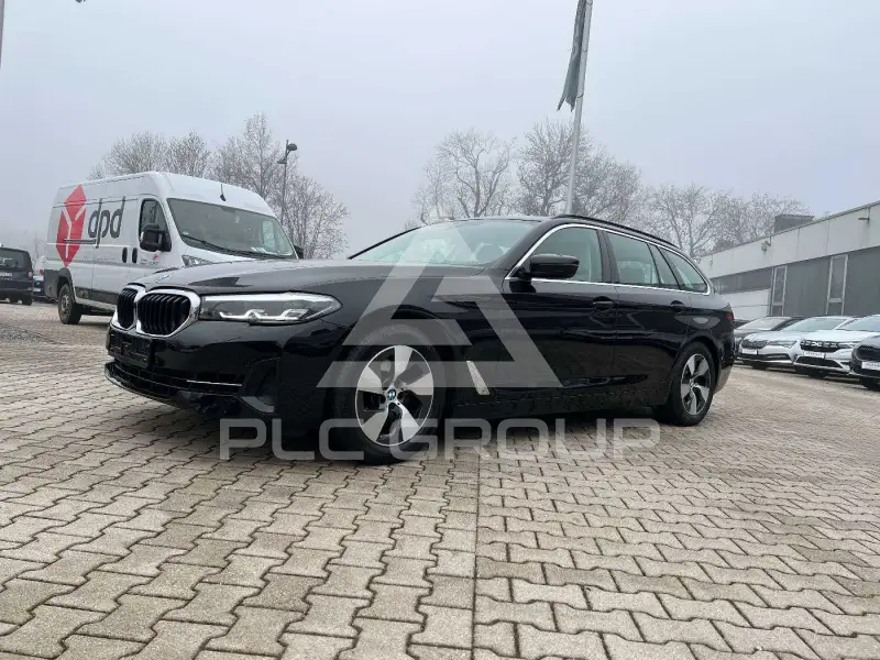2021 BMW 520