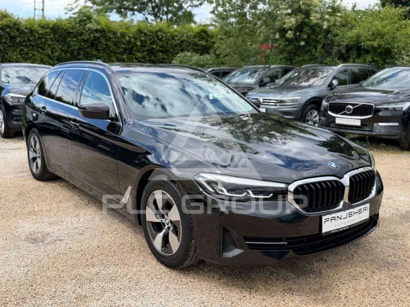 2021 BMW 520