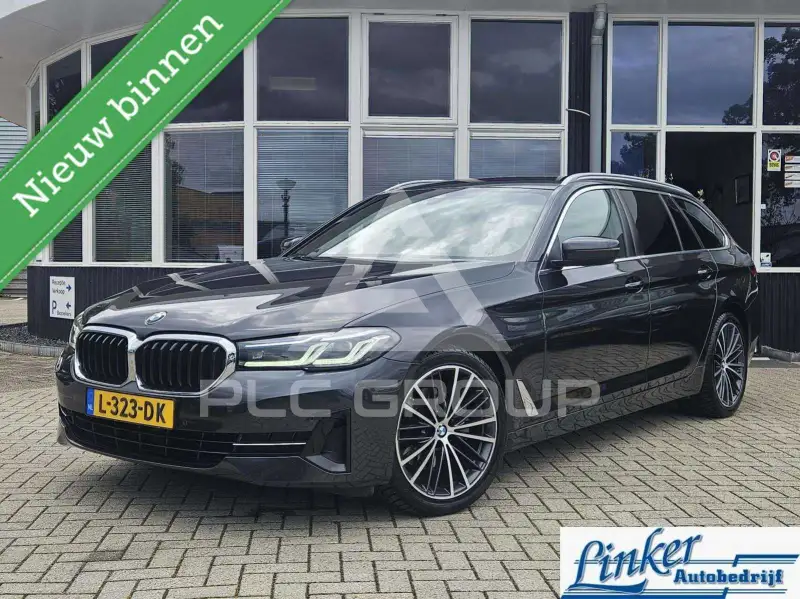 2021 BMW 520