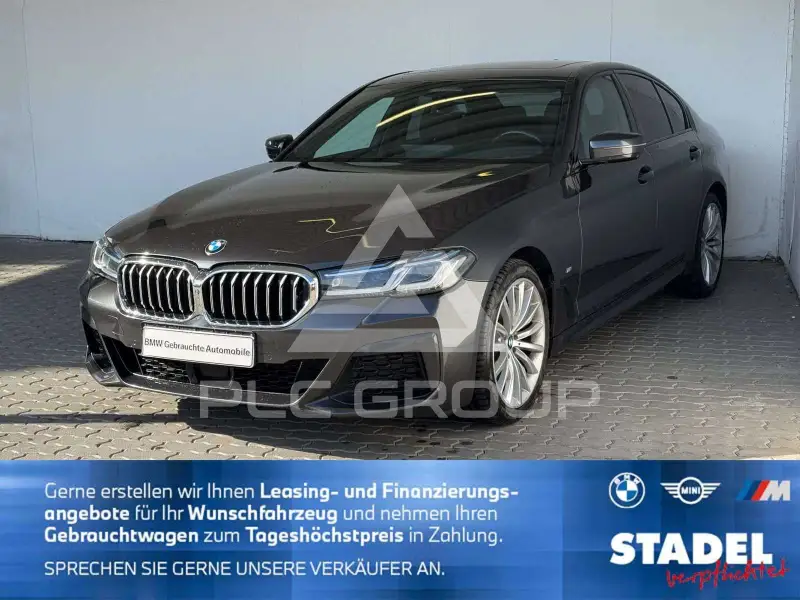 2021 BMW 520