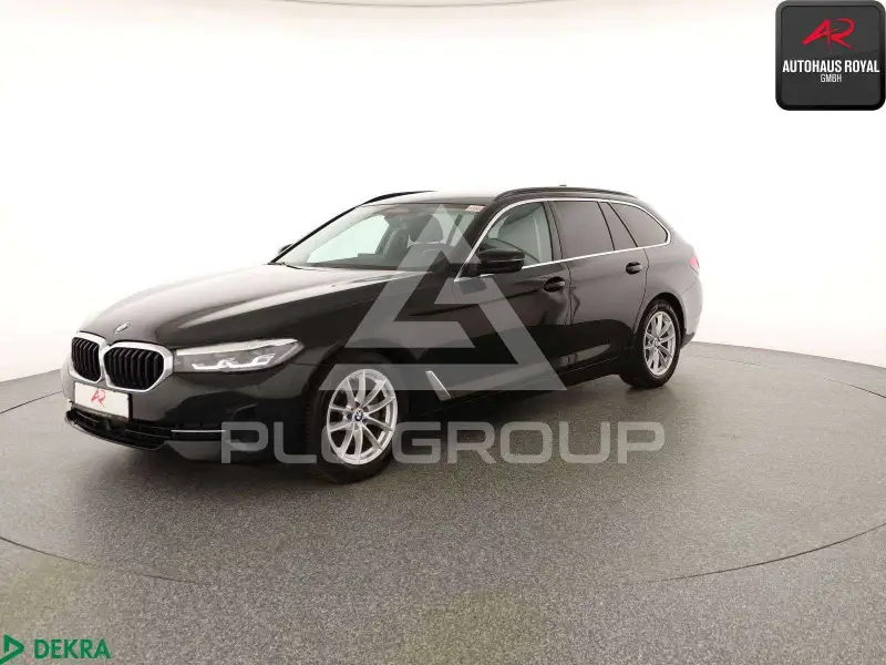 2021 BMW 520